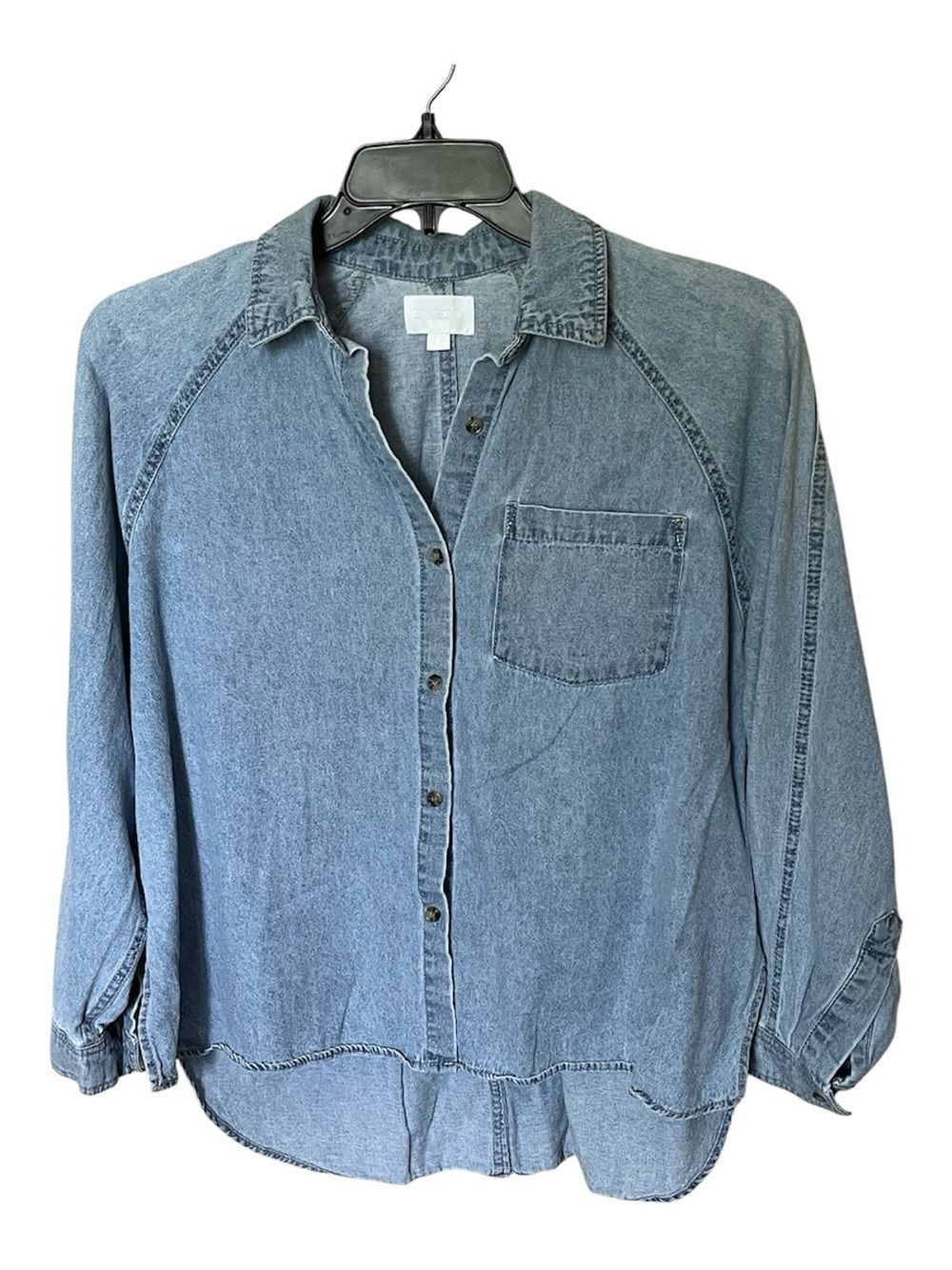 EVERY by Dillards 100% Cotton Long Sleeve Button Front Denim Shirt Size Small